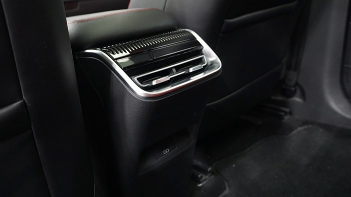 有顏值也有內涵 實拍北京魔方試裝版