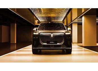 鎖定45萬元以上！嵐圖高管：大六座SUV就看泰山和問界M9 封面圖