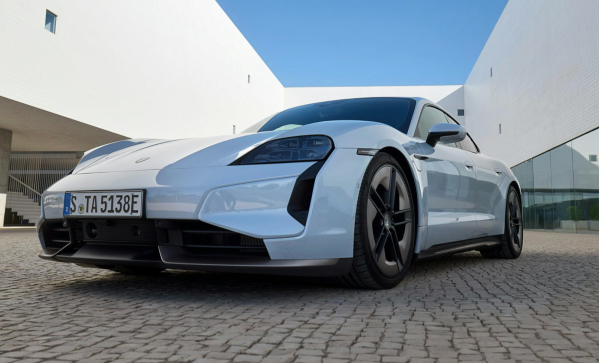 保時捷首款電動超跑大猜想：馬力超1700匹 售價百萬美元