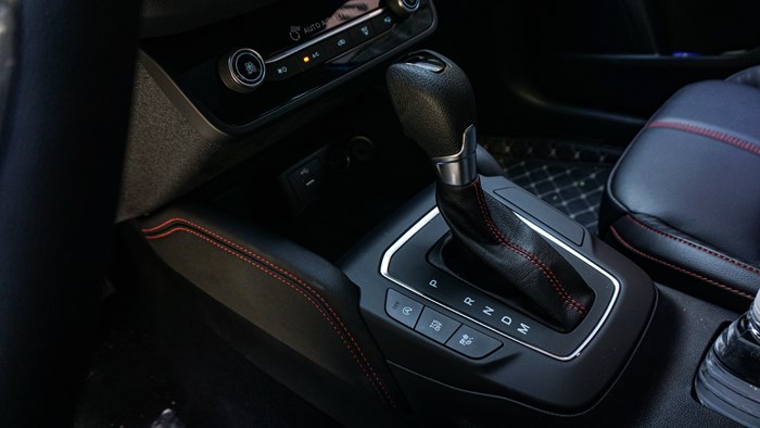 與風(fēng)為伴 試駕2022福特三廂福克斯ST-Line