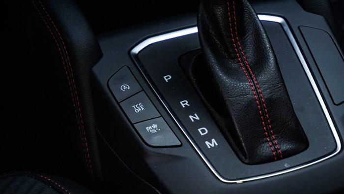 與風(fēng)為伴 試駕2022福特三廂福克斯ST-Line