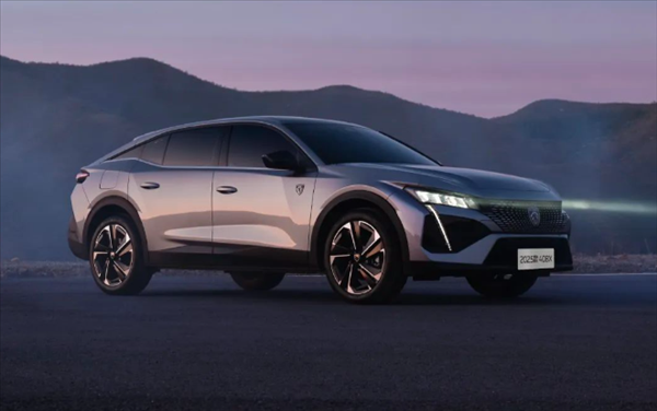 號稱“年輕人第一臺獵裝車” 新款東風標致408X發布：百年大師底盤調校