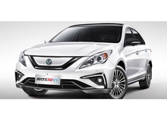 帶孩子自駕出游，風行S50EV太靠譜了