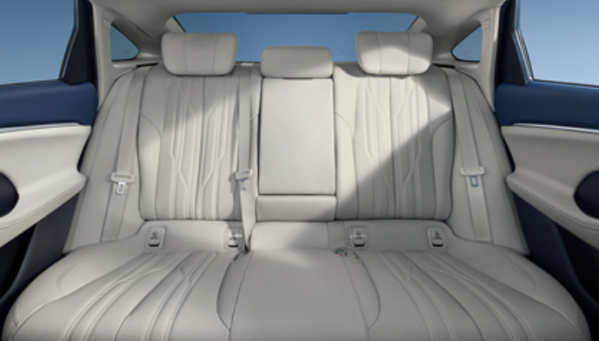 2023款別克君越試駕 降價真的能夠換來燃油車銷量嗎？