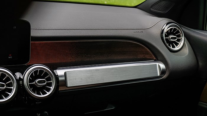 別有一番味道 奔馳GLB 200評測