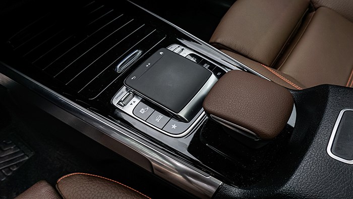 別有一番味道 奔馳GLB 200評測