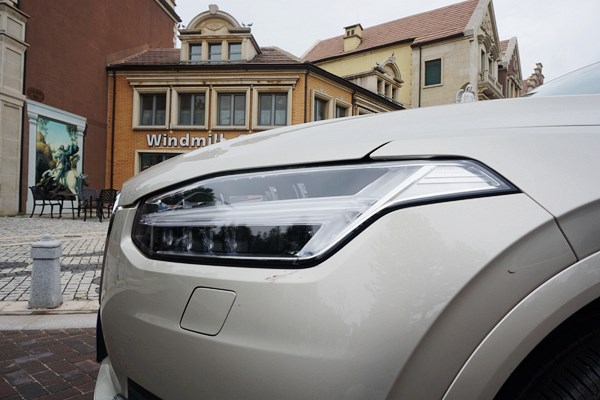 北歐豪華來(lái)客 試駕沃爾沃全新一代XC90