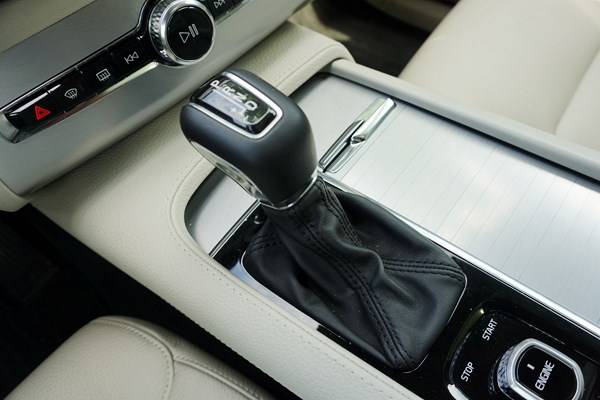 北歐豪華來(lái)客 試駕沃爾沃全新一代XC90