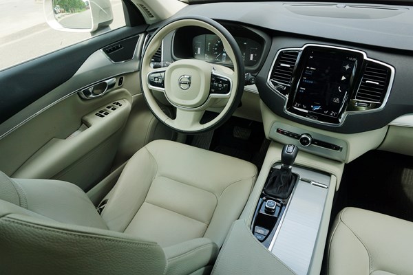 北歐豪華來(lái)客 試駕沃爾沃全新一代XC90