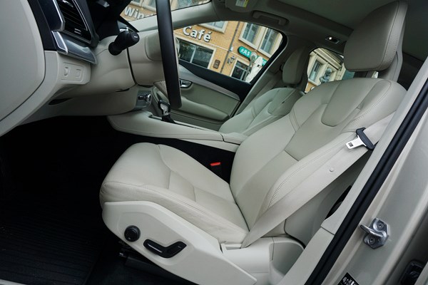 北歐豪華來(lái)客 試駕沃爾沃全新一代XC90