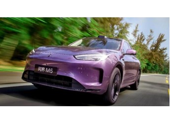 出行痛點(diǎn)迎刃而解，看問(wèn)界新M5 Ultra如何直擊購(gòu)車(chē)核心訴求 封面圖